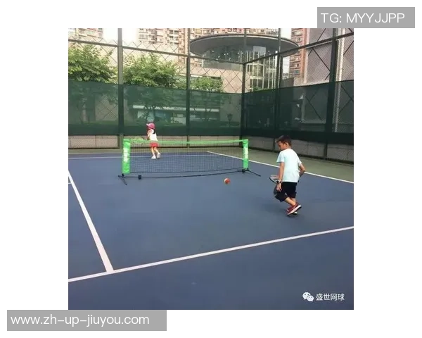 西安女生足球崛起：青春拼搏与梦想追逐的精彩旅程